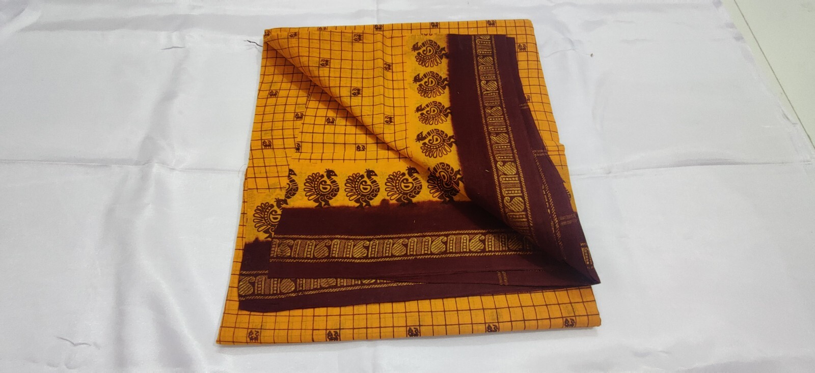 Yellow Brown South Indian Sungudi Cotton Checked Double side Zari Border saree