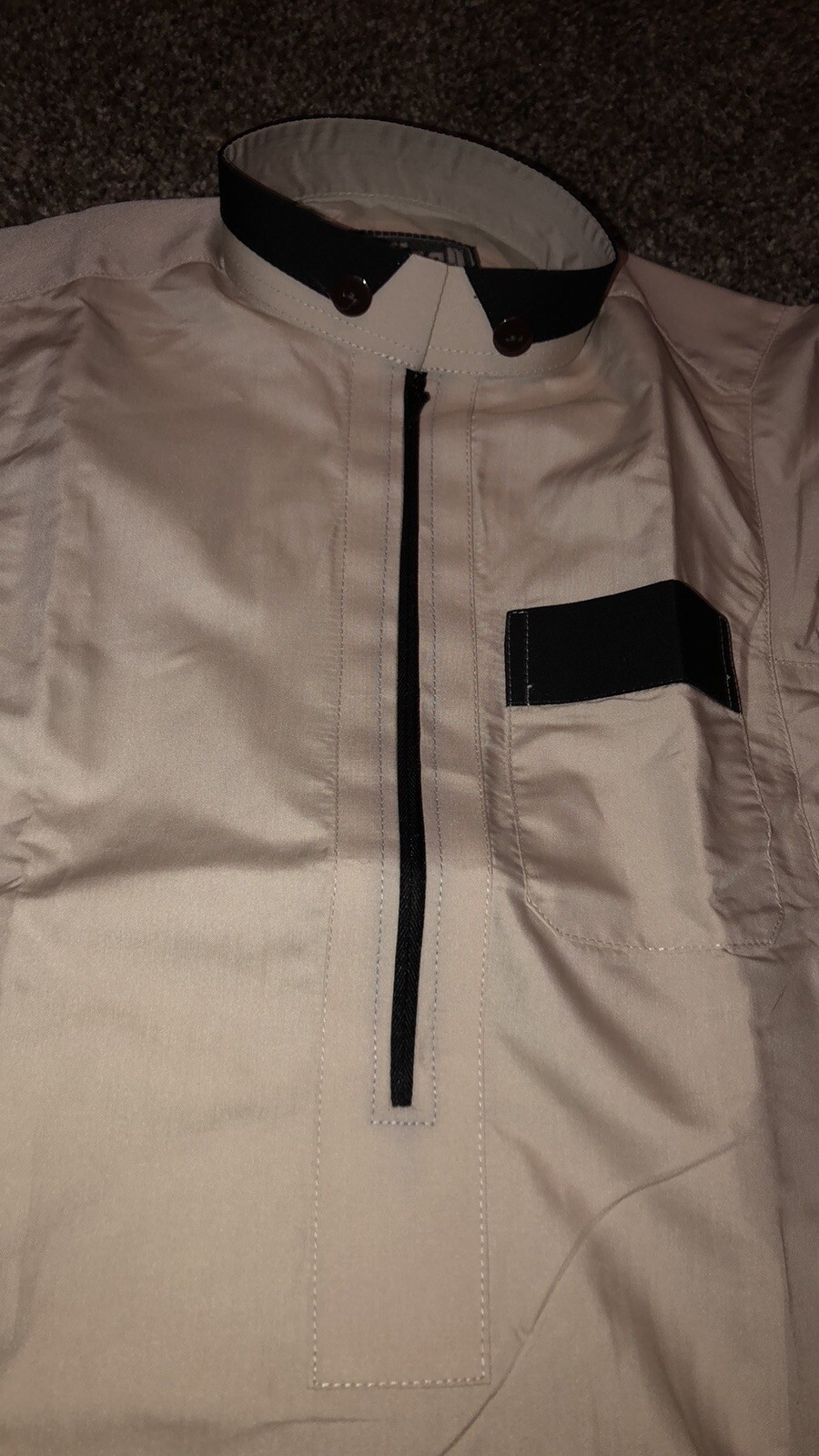 Unknown boy’s beige/brown jalamia long sleeve 40