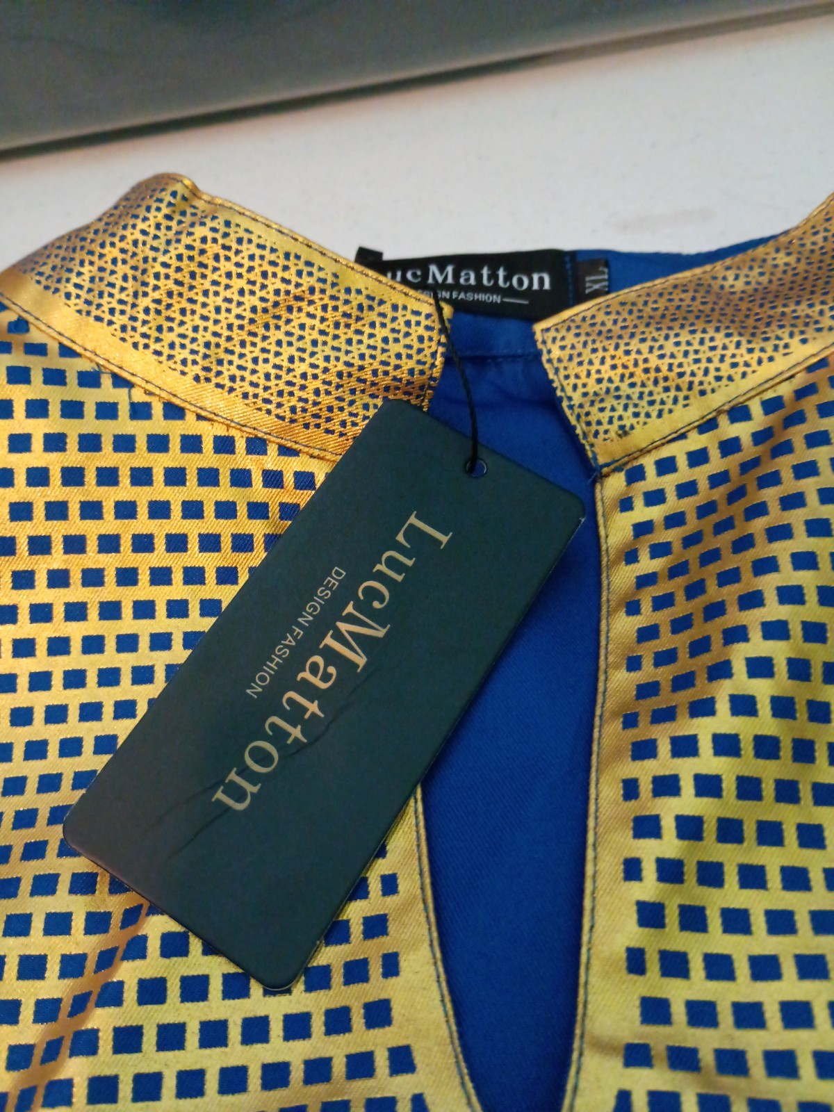LucMatton Men’s X-Large Long Sleeve Royal Blue and Gold Print Traditional Tunic