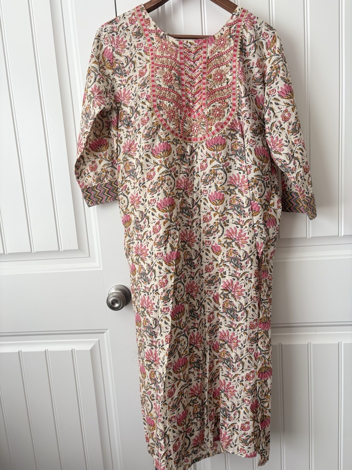 Women Floral Printed Anarkali Kurta and Pant Set with Dupatta Size 44