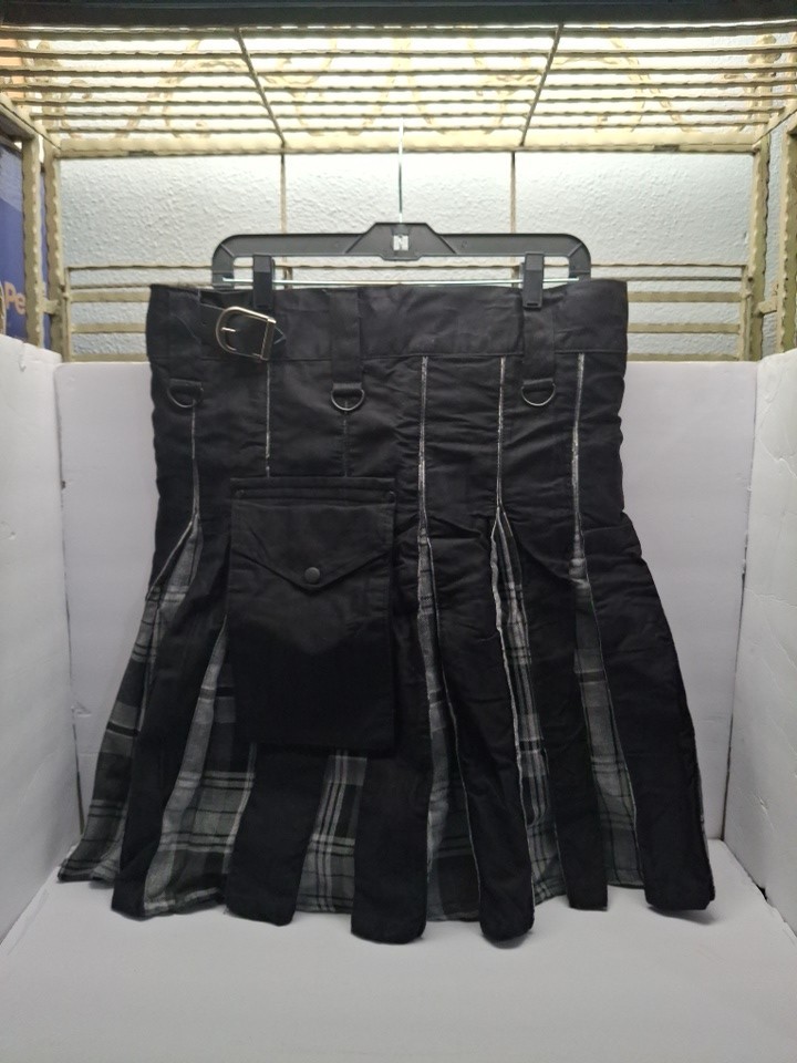 Kommando Scottish Highland Utility Black Gray White Kilt Size 38