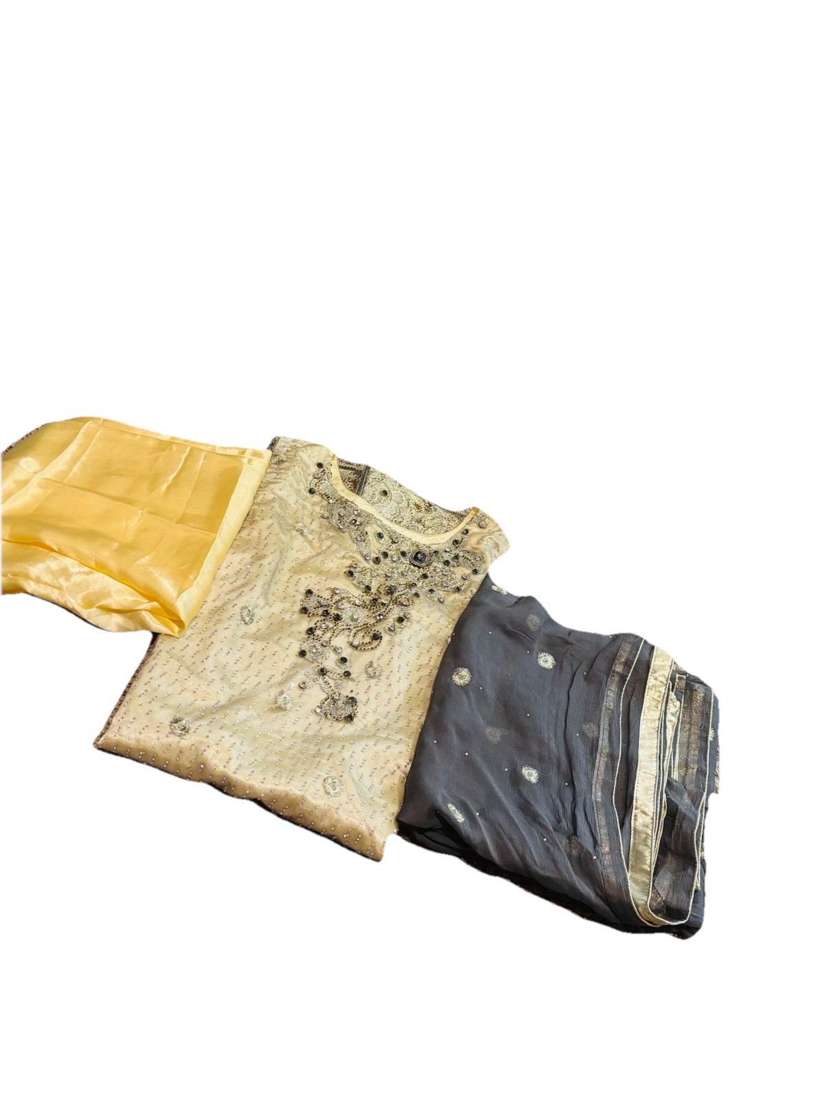 3 Pc Pakistani Outfit