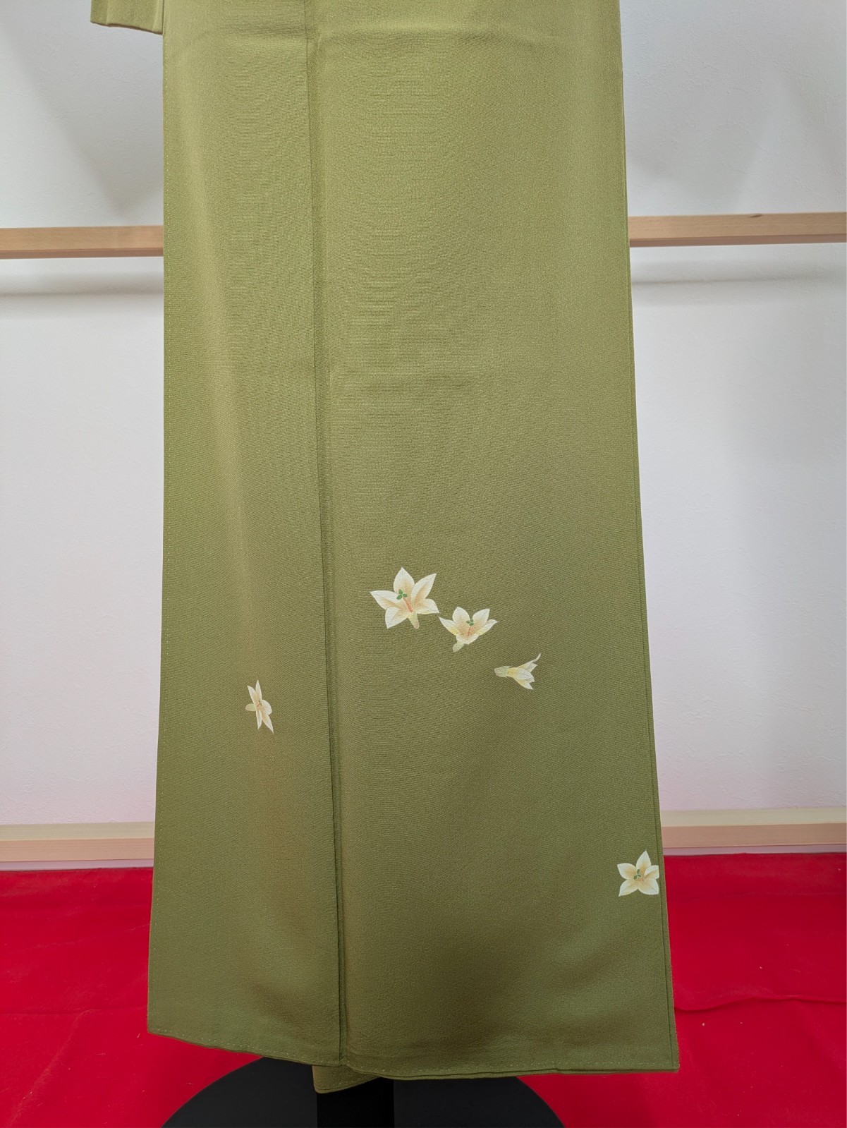 Vintage Japanese Kimono Silk Tomesode Green Hand Painted White Flower 1 Crest