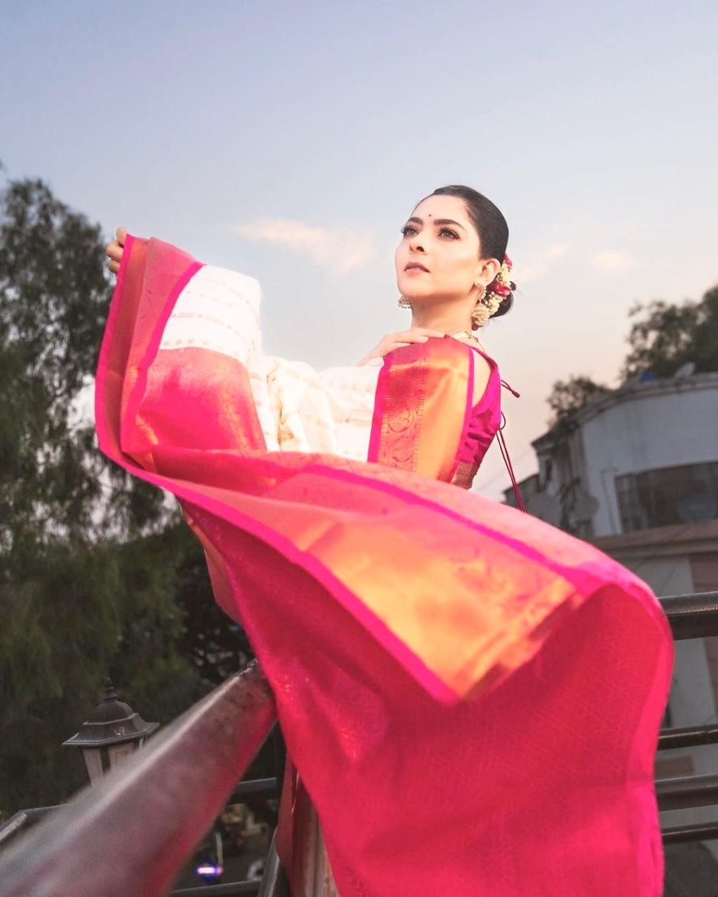South Indian Bridal Silk Saree Designer Bollywood Style With Unstitched Blouse