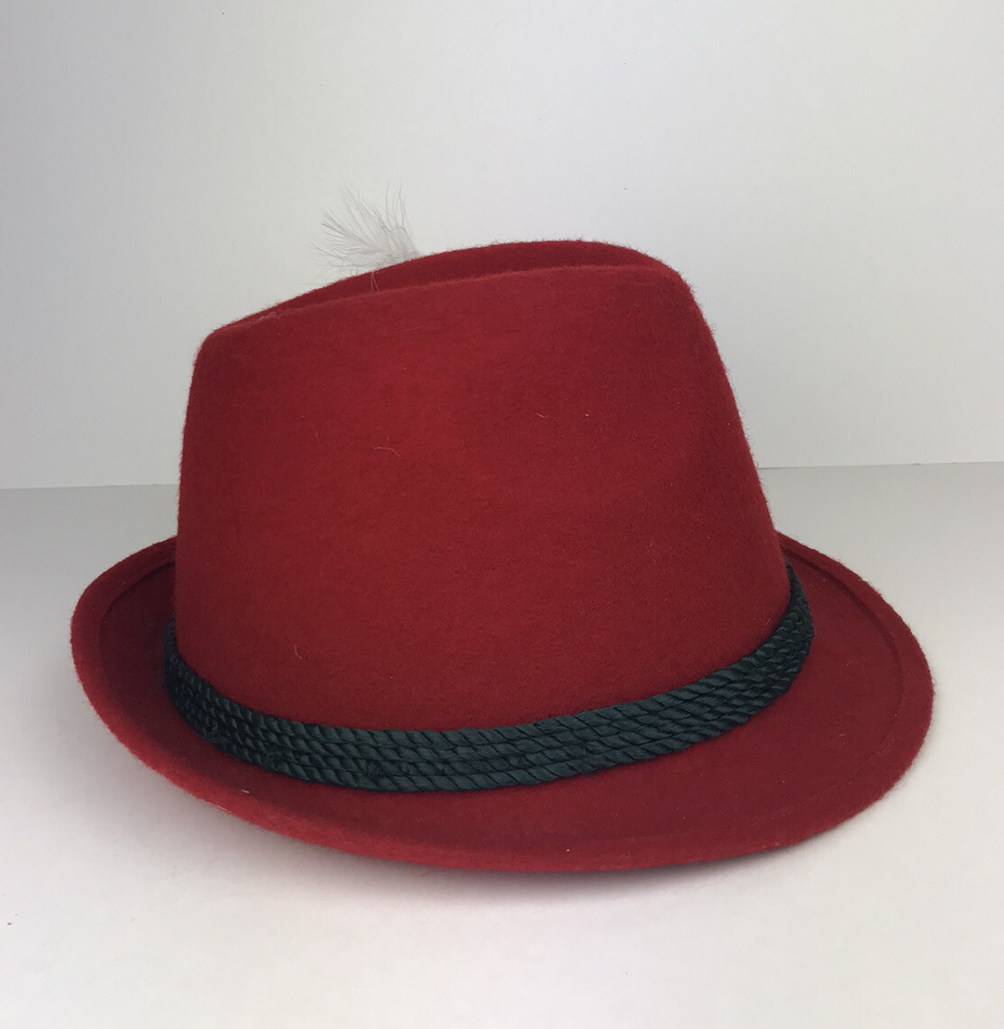 ORIGINAL FAUSTMANN Woman Red 100% Wool Pin White Feather Size 62