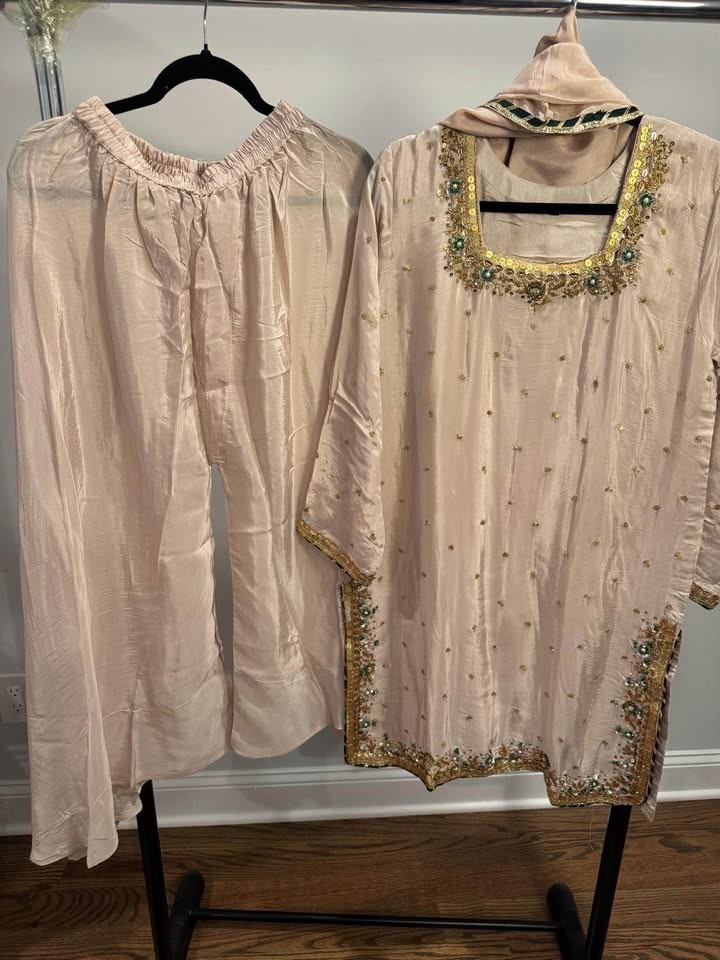 Brand New 3pcs silk formal wear full embroidered lining attached with plazoo