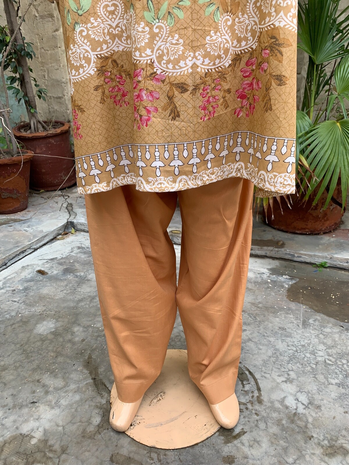 Pakistani Light Brown Printed Straight Shirt 3-PCS Lawn Suit w/ Threadwork ,L#2