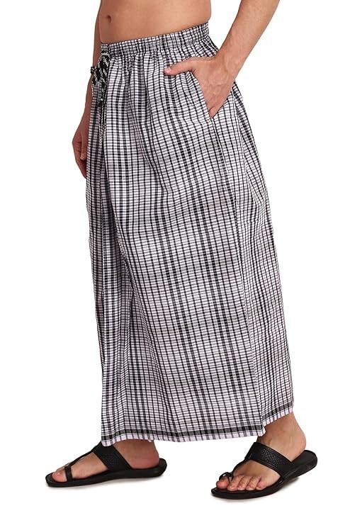 Elastic Premium Cotton Lungi With Dual Pocket, Pack of 1 ( Black )