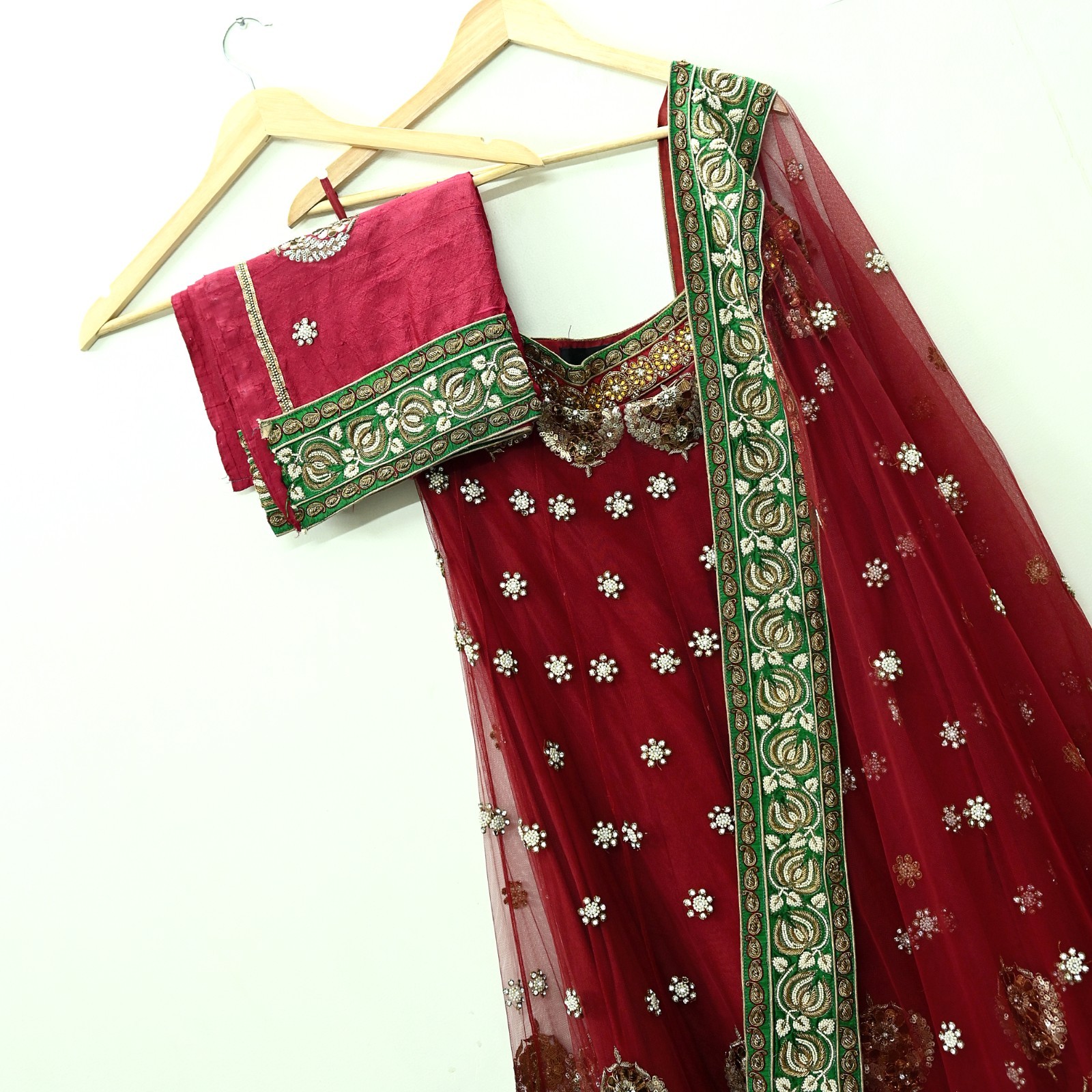 Heavy Pure Chanderi /Net Hand Embroidered Lehenga 3pcs Set Designer Sabyasachi