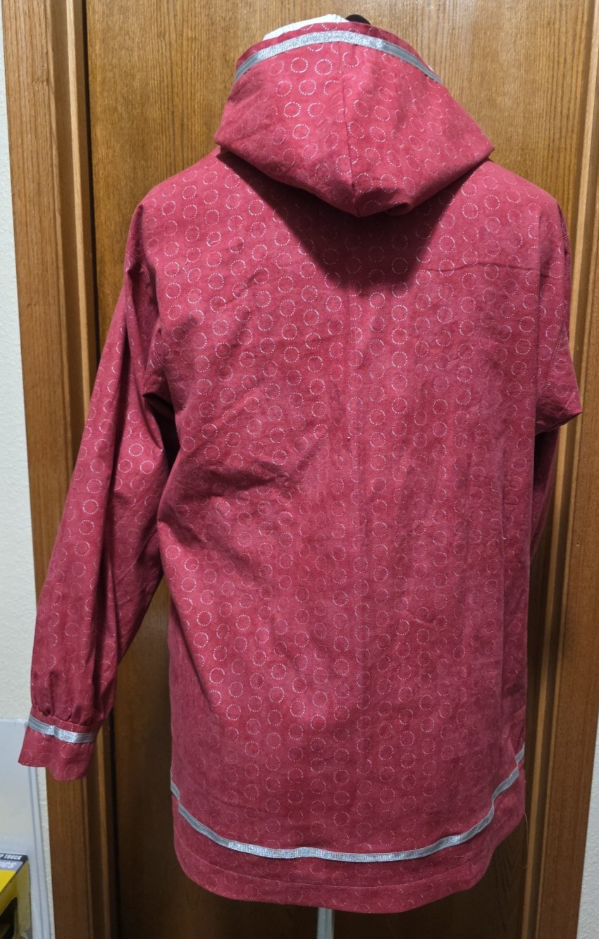 Alaska Native Kuspuk – Lined Hood / Front Pocket / 1/4 Zipper Size L