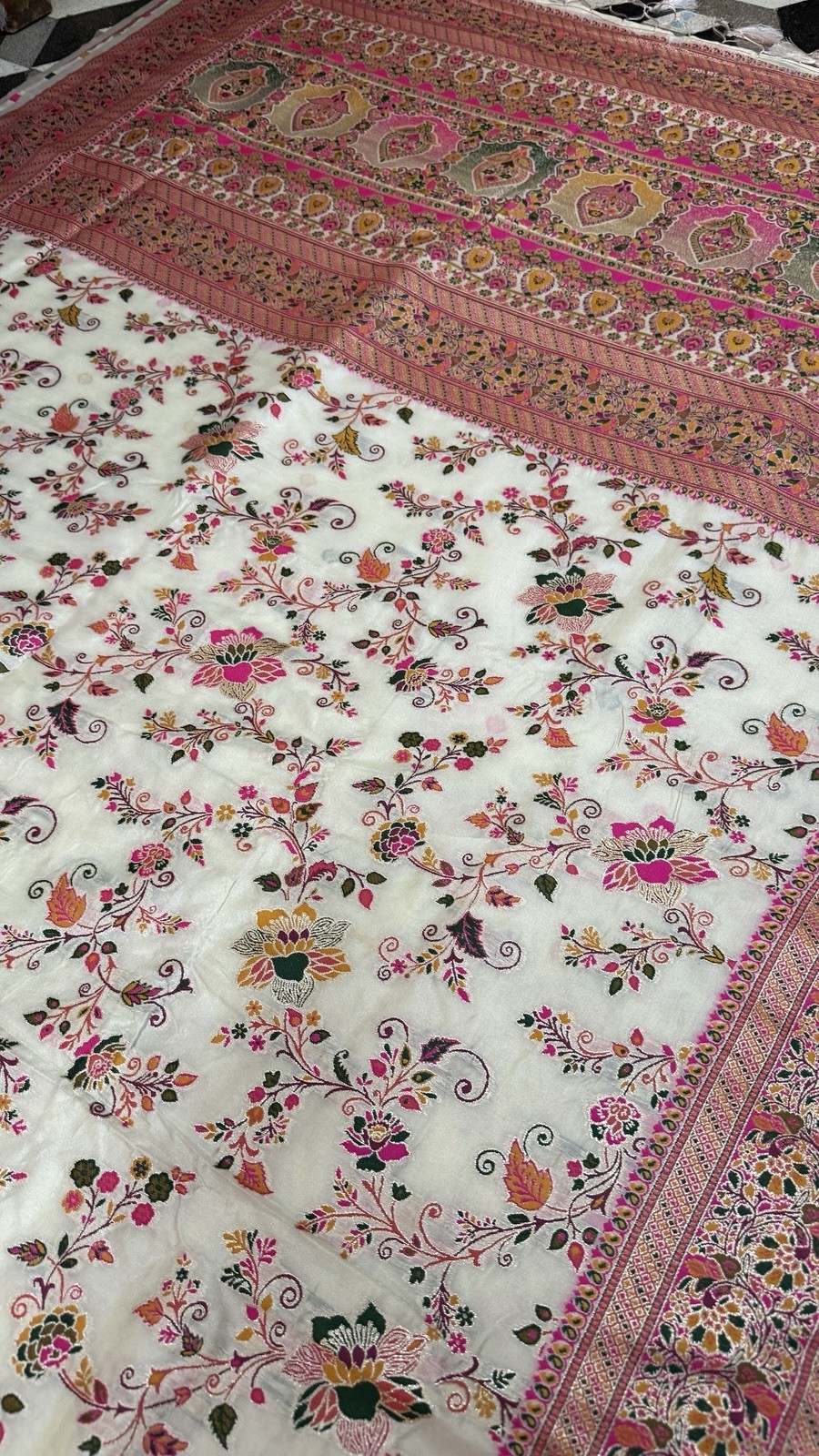 Pashmina Silk Saree – Ivory Floral Weave, Rich Pink Border, Indian Ethnic Wear