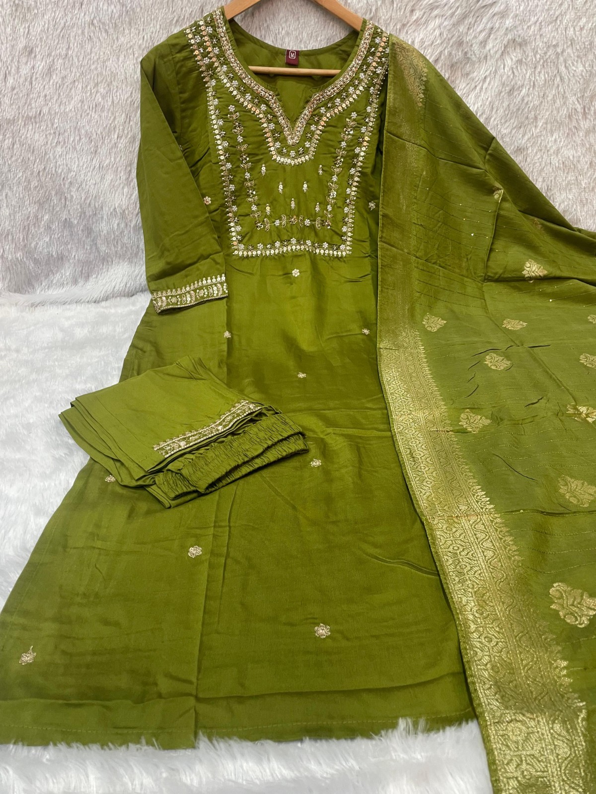 New kurti Set pure Banarsi Chanderi Silk Kurta With Zari Work & Banarsi Duppata