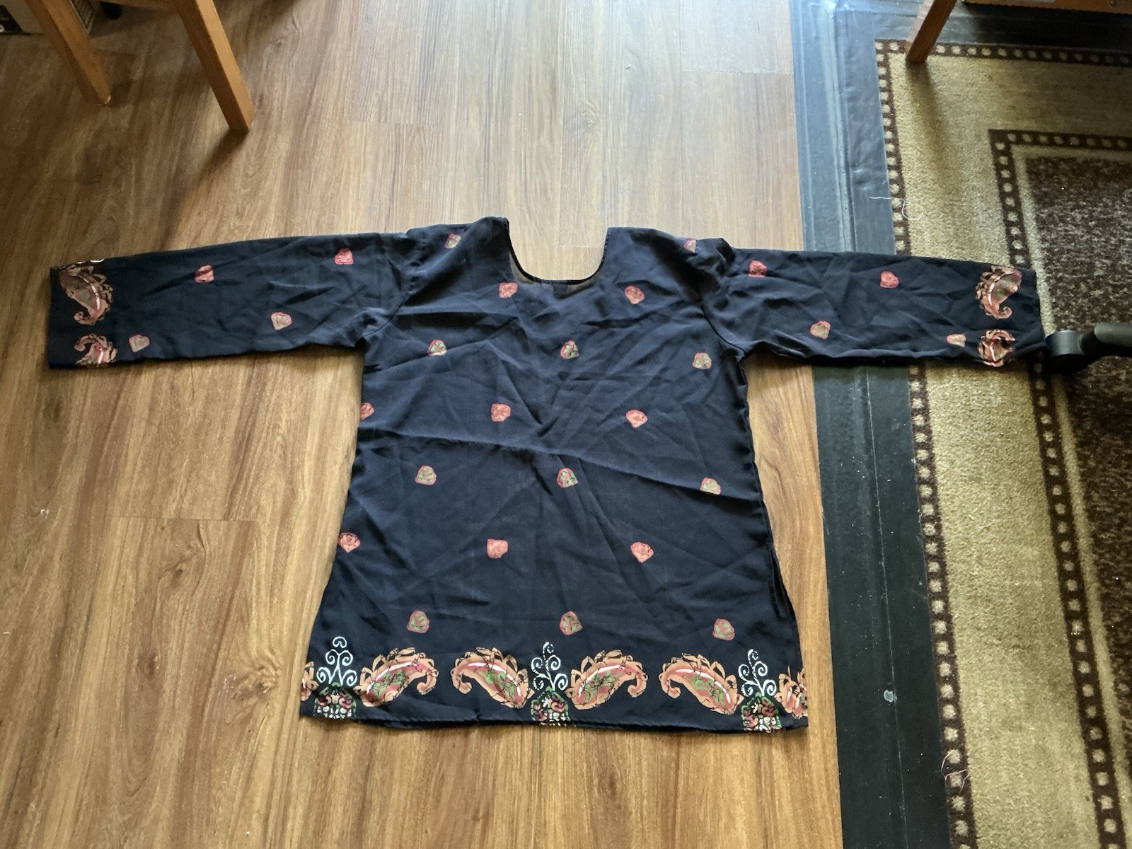 Polyester Chiffon Paisley Indian Kurta Kurti Top, 27” Long, 42” Bust, New