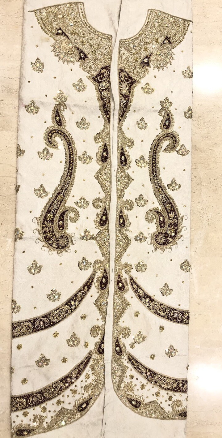 Men’s Embroidered Art Unstitched silk gold Sherwani & pajama.