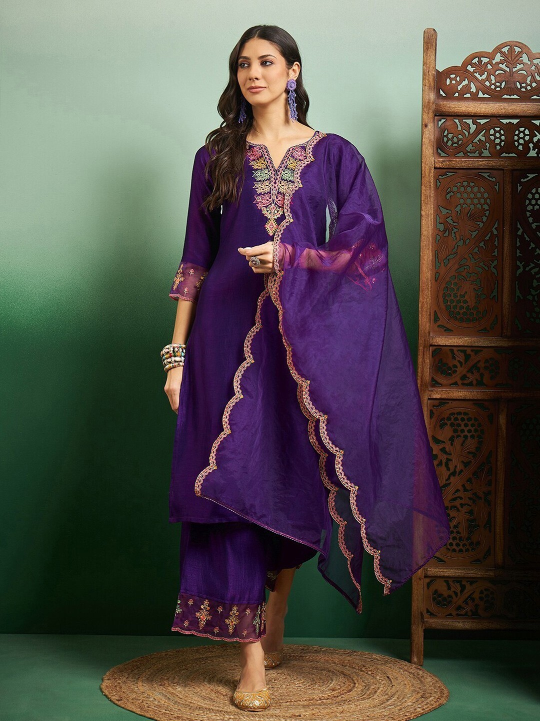 Women’ s Chanderi Embroidery Kurta with Pant & Dupatta