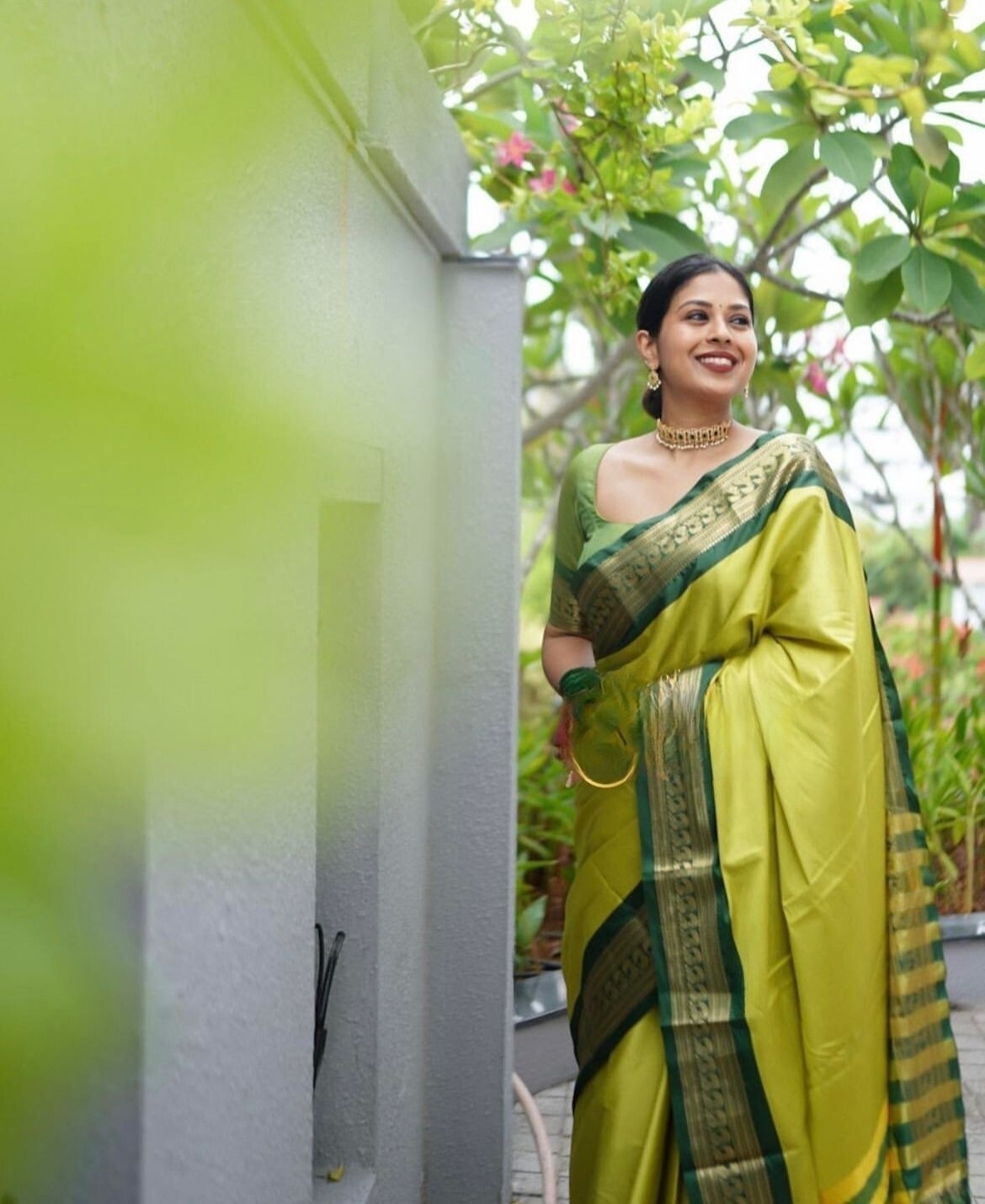 Indian Saree Pakistani Designer PartyWear Blouse Sari Wedding Traditional Ethnic