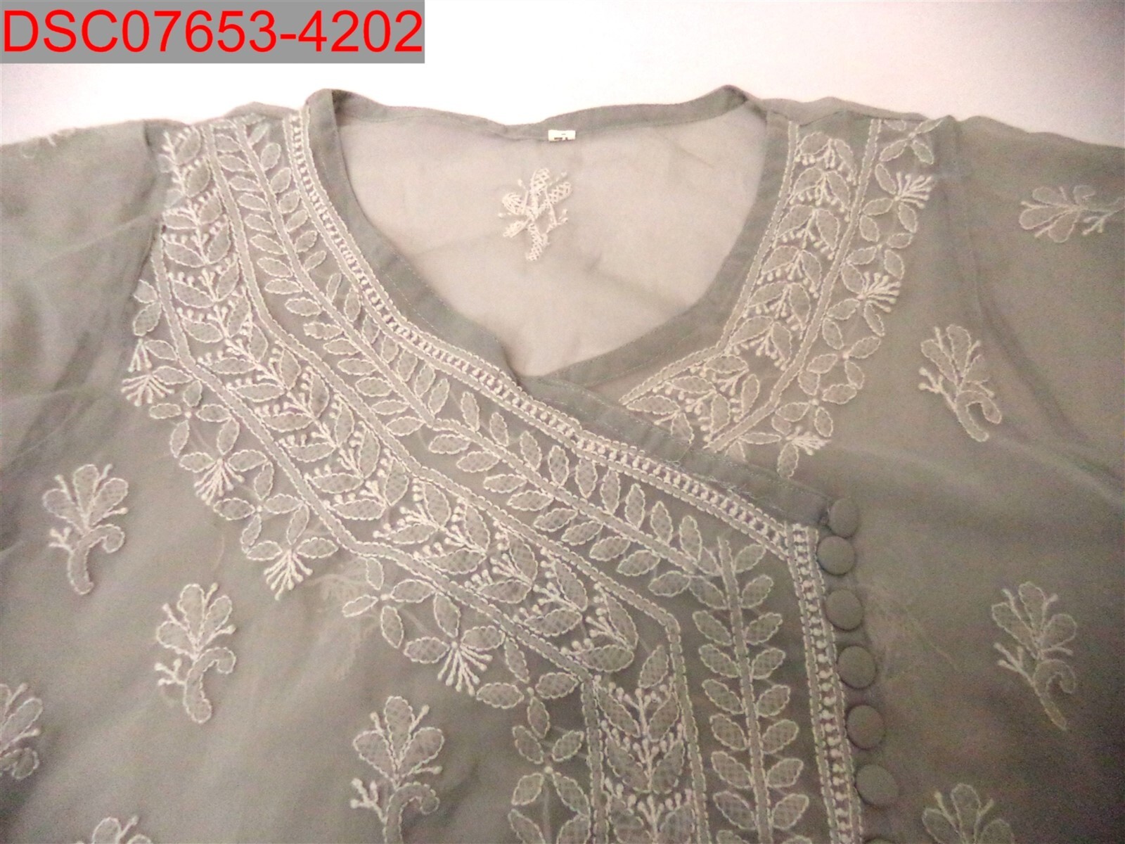 NWOT – Women’s Grey Sheer Embroidered Kurta, Sizze L/42