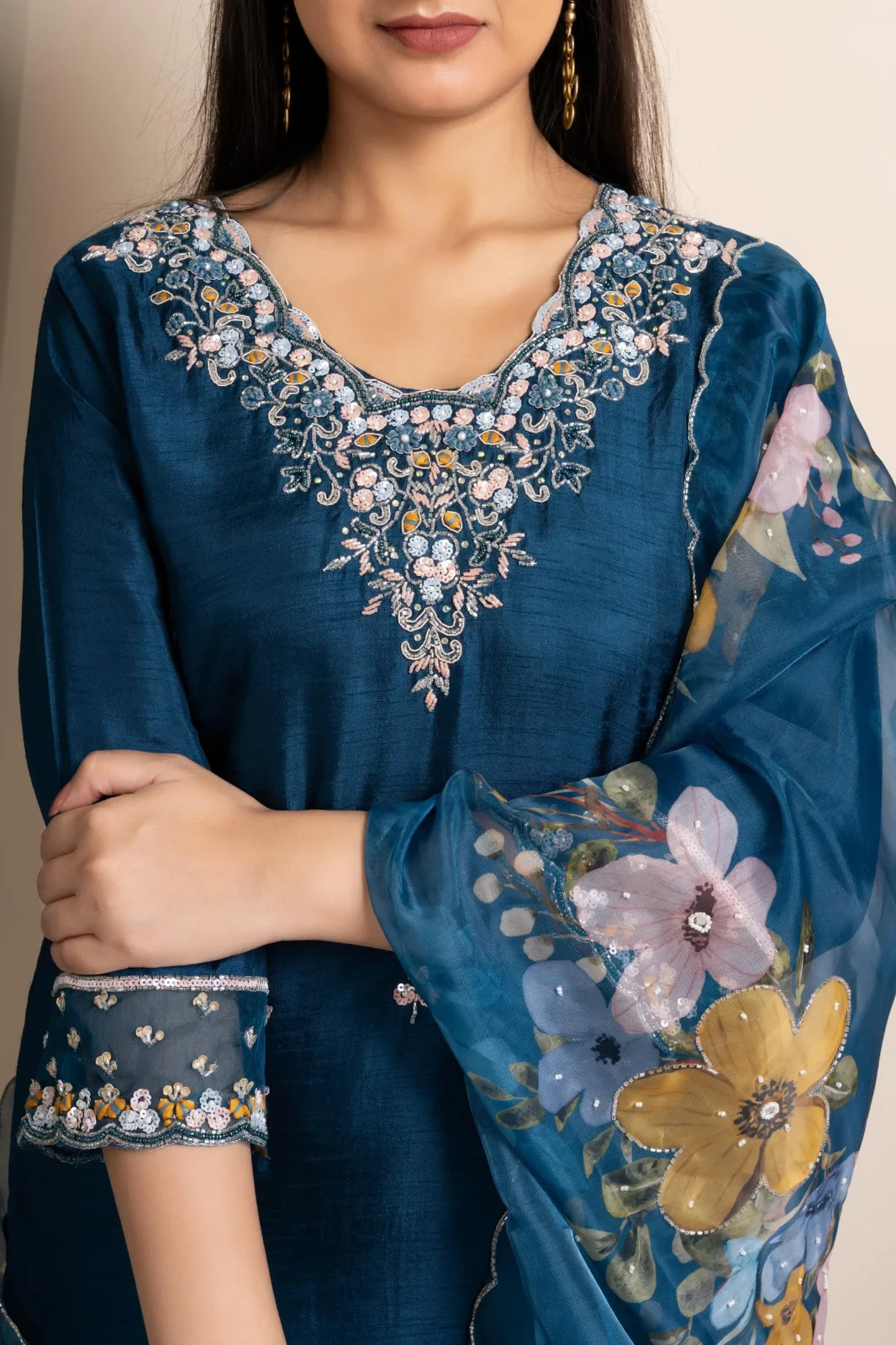Hand-Embroidered A-Line Kurti Set: Pastel Green Digital Print Organza Dupatta