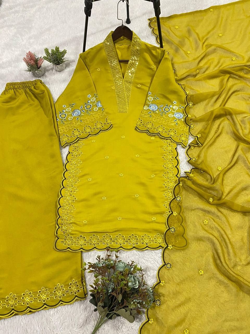 New Presenting Mal Chanderi Yellow Top Palazzo With Dupatta For Functional Wear
