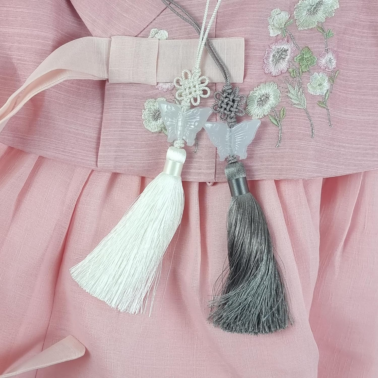 Jade Butterfly Norigae – Elegant Mint Tassel Charm for Hanbok Accessory