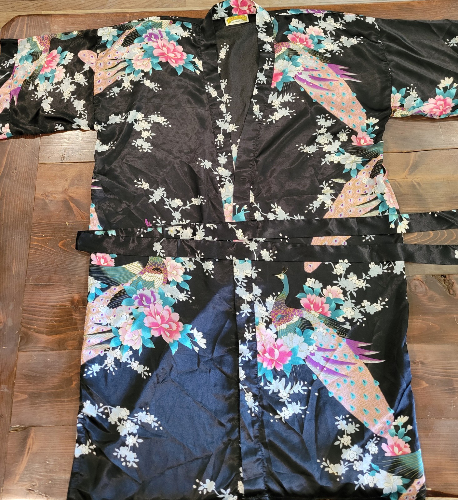 Oriental Village Women’s Silk Collection Kimono Robe Black Peacock Floral Belt