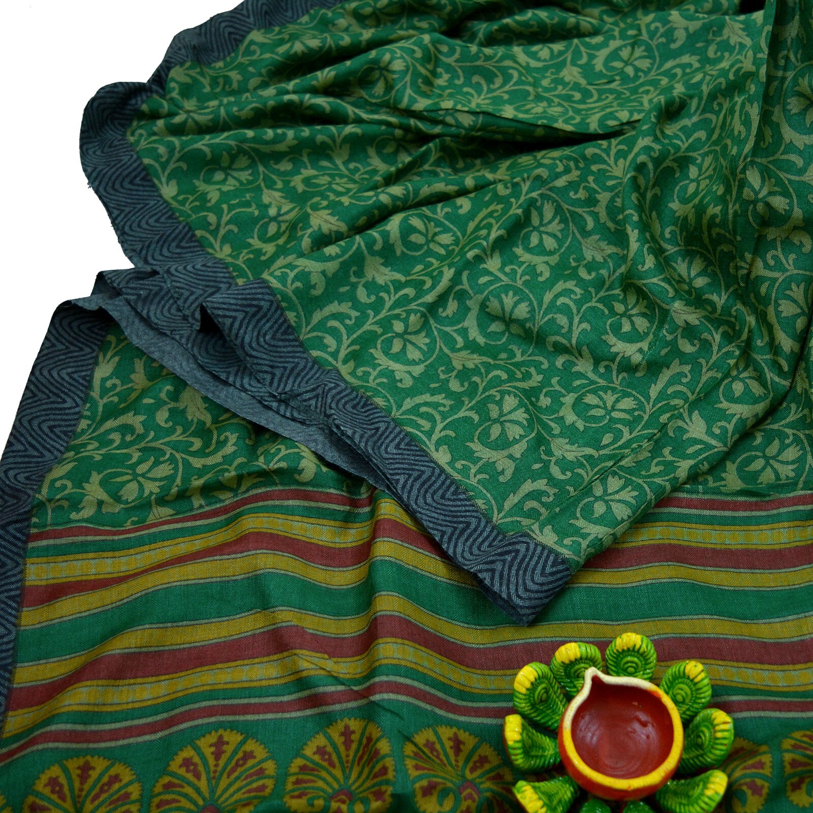 Vintage Sari Green Pure Woolen Woven Printed Sarees Soft Warm Craft Fabric 6Yd