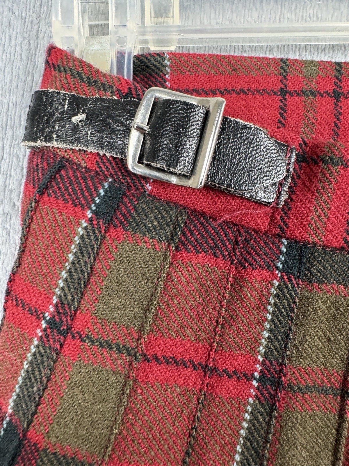 Vintage Tartan Plaid Kilt Pure New Wool Skirt Size 26W Red Schoolgirl Punk