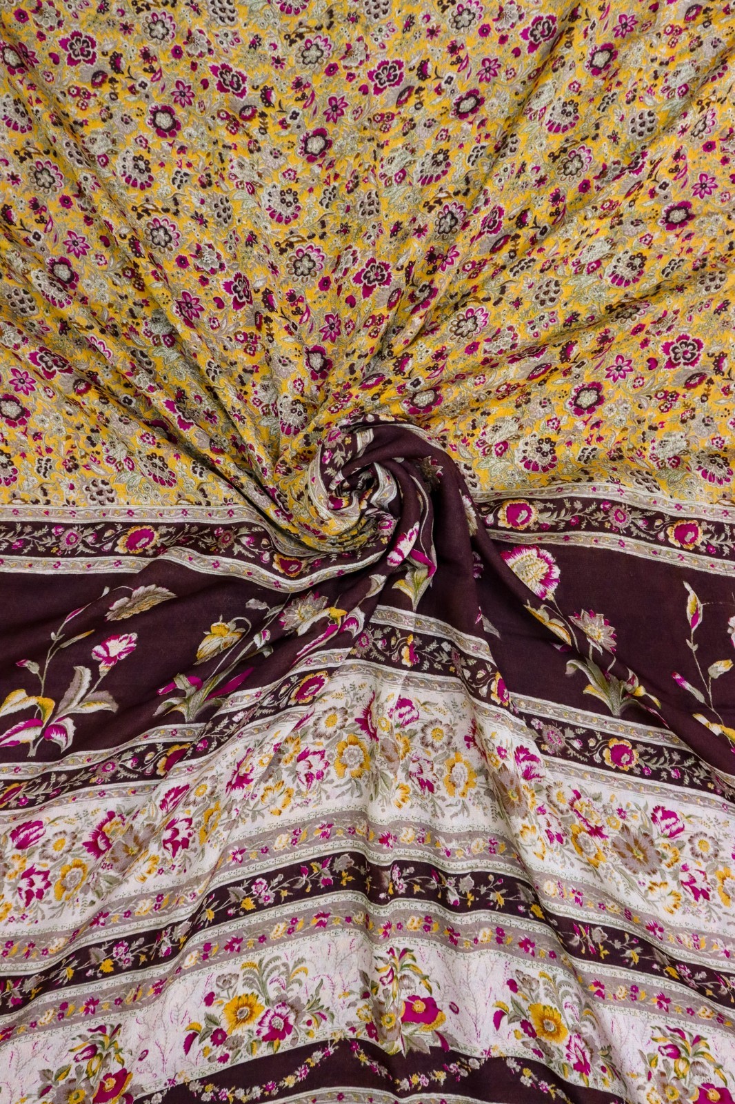 Vintage Chiffon Silk Saree, Lightweight Fabric for DIY & Sewing CS1239