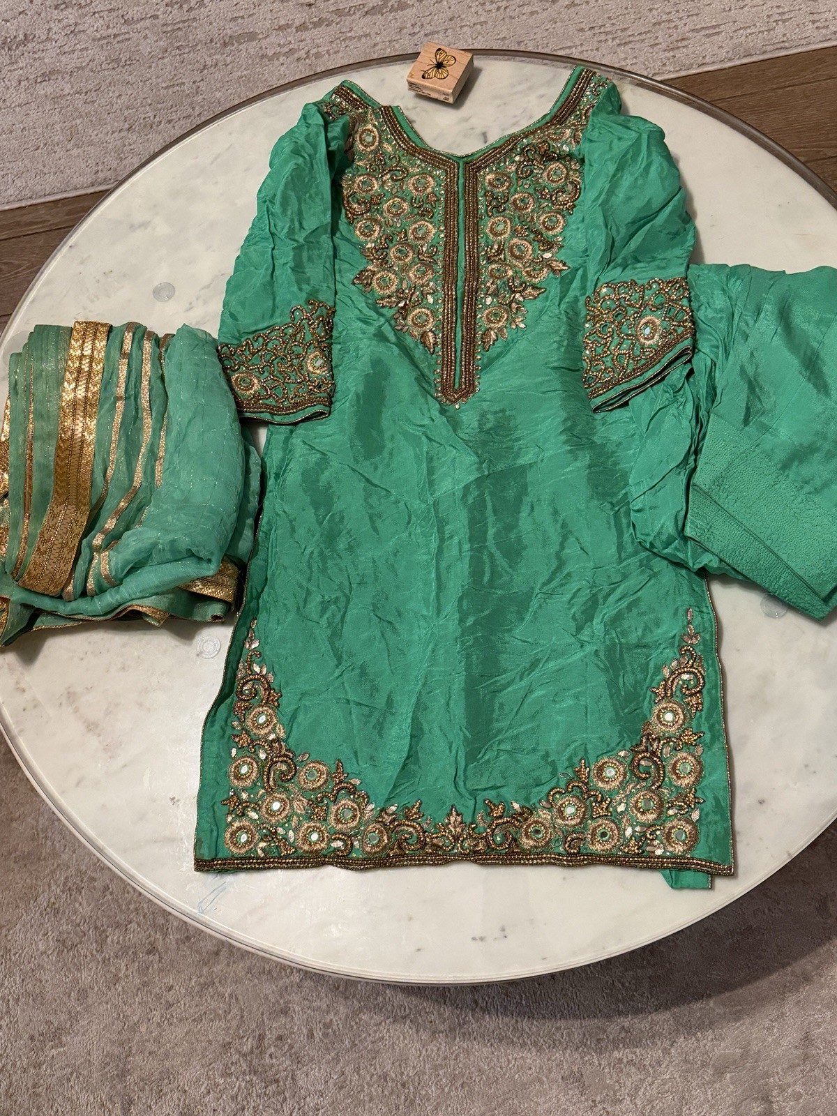 Women’s Green Embroidered Silk Sequin Salwar Kameez Suit w/ Dupatta Unstitched