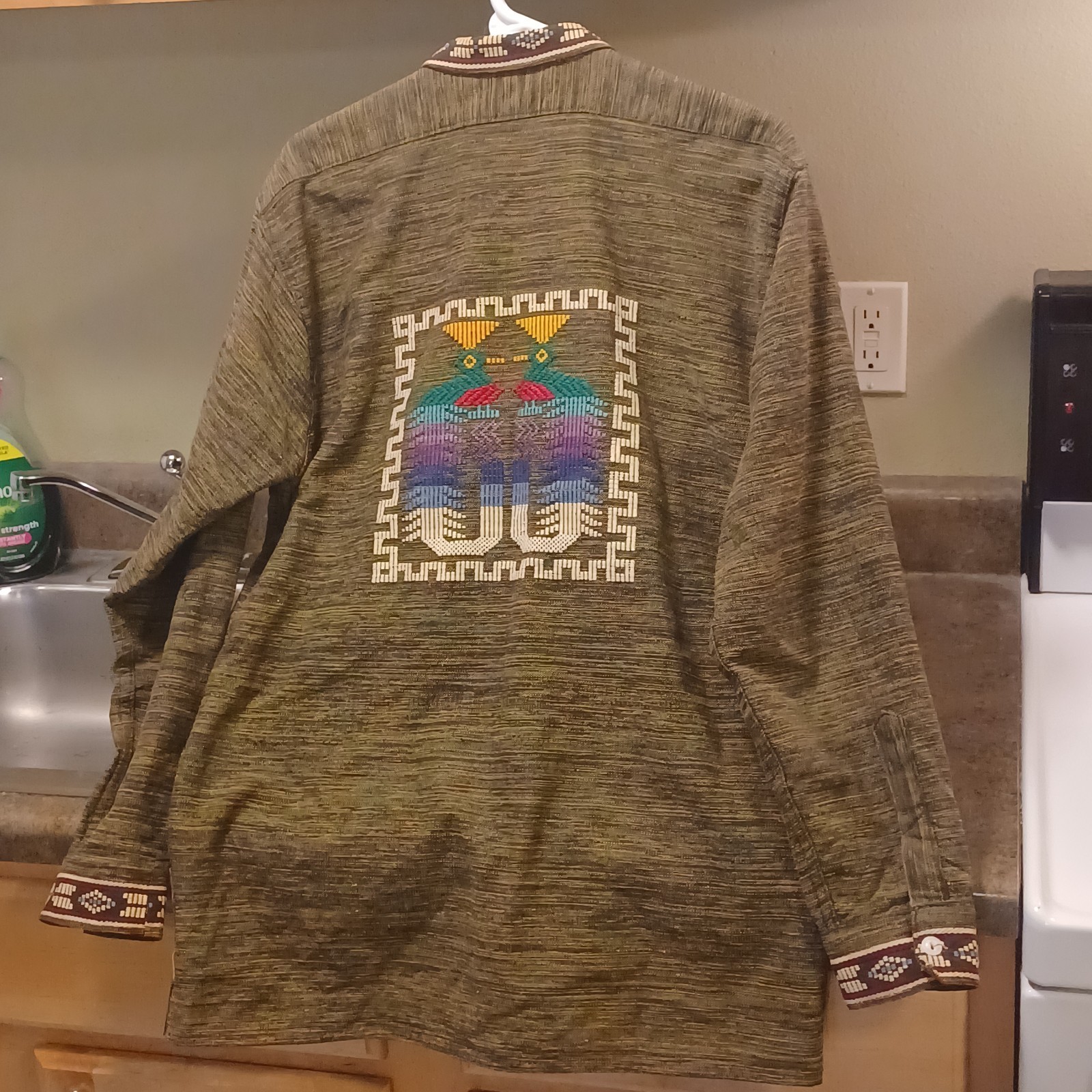 Vintage Guatemalan Handmade Embroidered Quetzal Bird Shirt Jacket Unisex