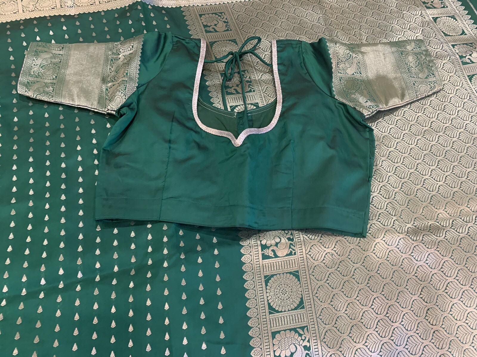 New Benarsi Soft Silk Saree with Stitched blouse 40/42