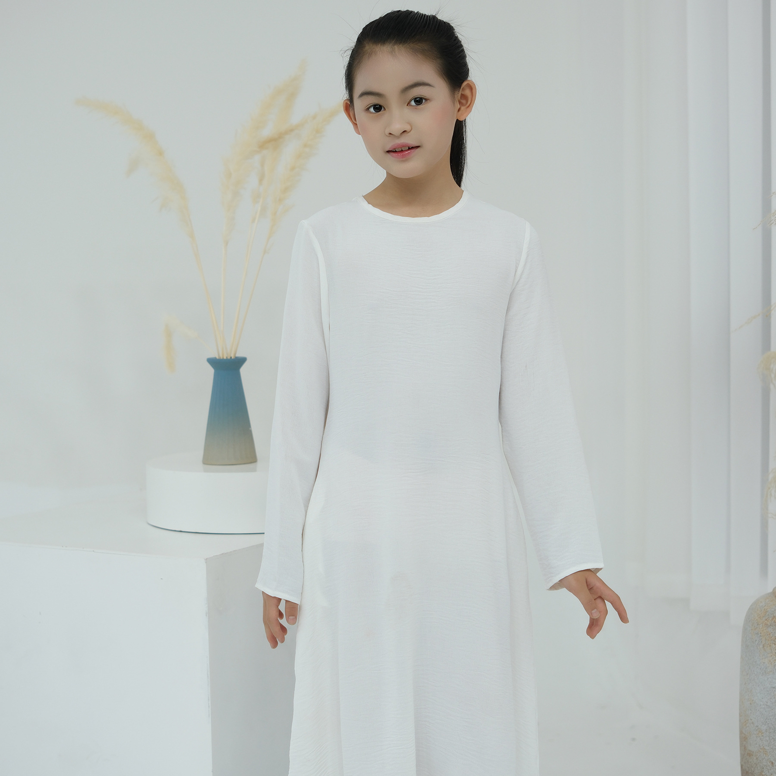 Girls Solid Color Dress Dubai Child Abaya Round Neck Long Sleeved Muslim Burqa