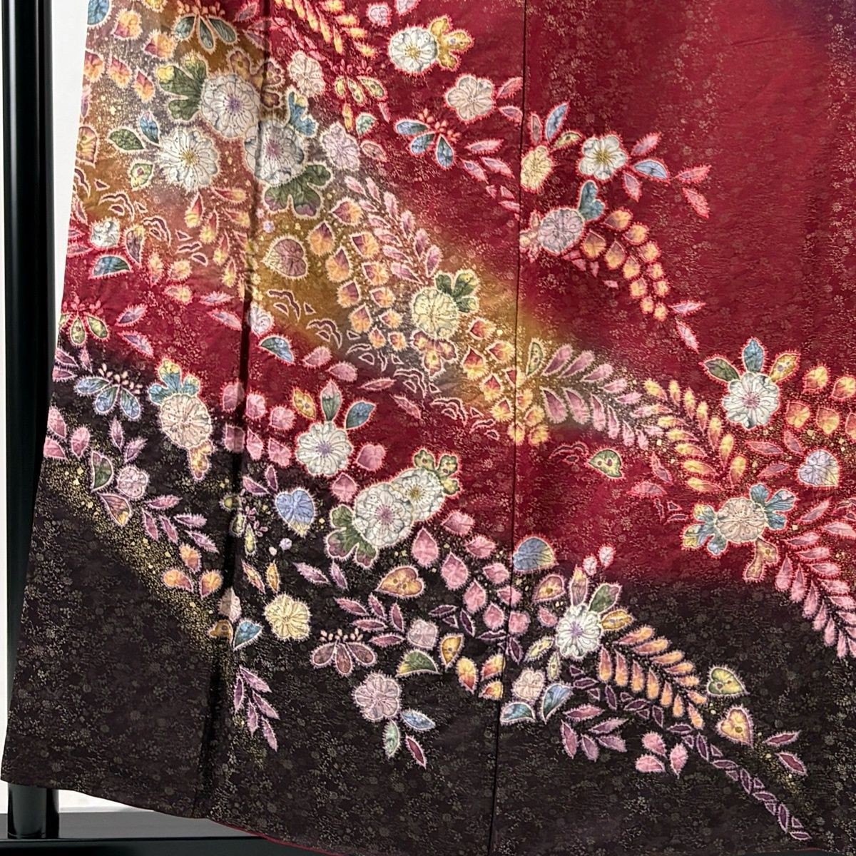 Houmongi Kimono Signed Gold Accent Burgundy Silk 159.5cm M Lined Japanese