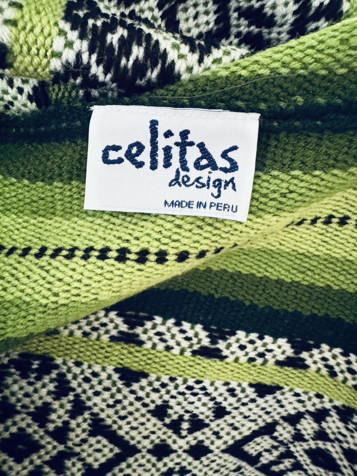 Celitas Design Peru Andean Pattern Alpaca Wool Fringed Poncho Green/Black O/S