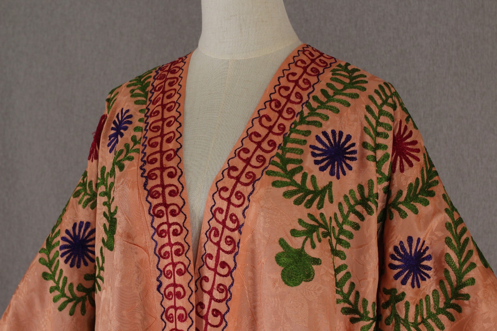 Vintage Uzbek Suzani Chapan Robe Jacket Embroidered OOAK Boho Ethnic Coat Kimono