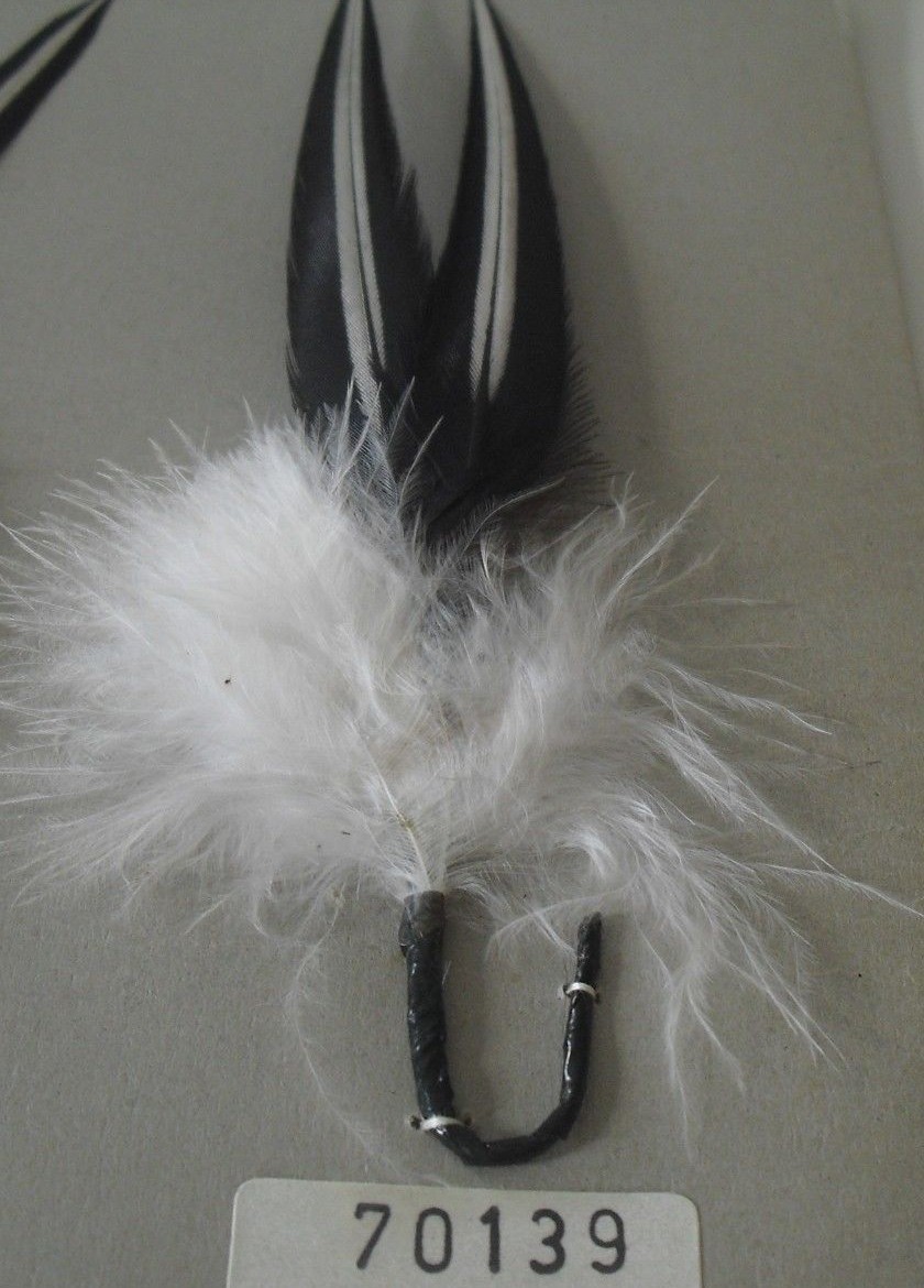 Vintage German Hat Feather. Plume. Featherpin. Hat Pin. Hutschmuck. Plumas 139.