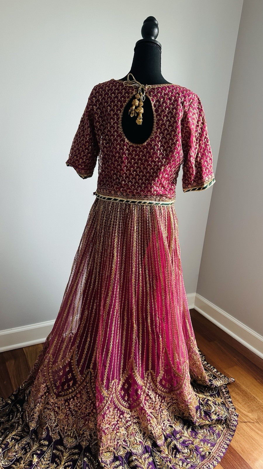 Pink Net sequence and stone work lehnga. #pakistani #lehnga #weddinglehnga