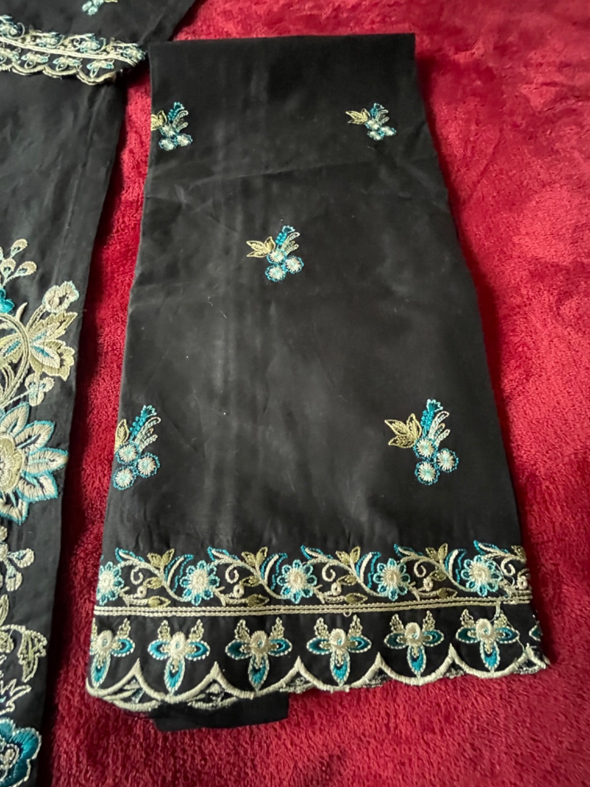 Pakistani 2 Piece Pima Lawn shirt & Trouser Black Embellishment.Brand Heer pret.