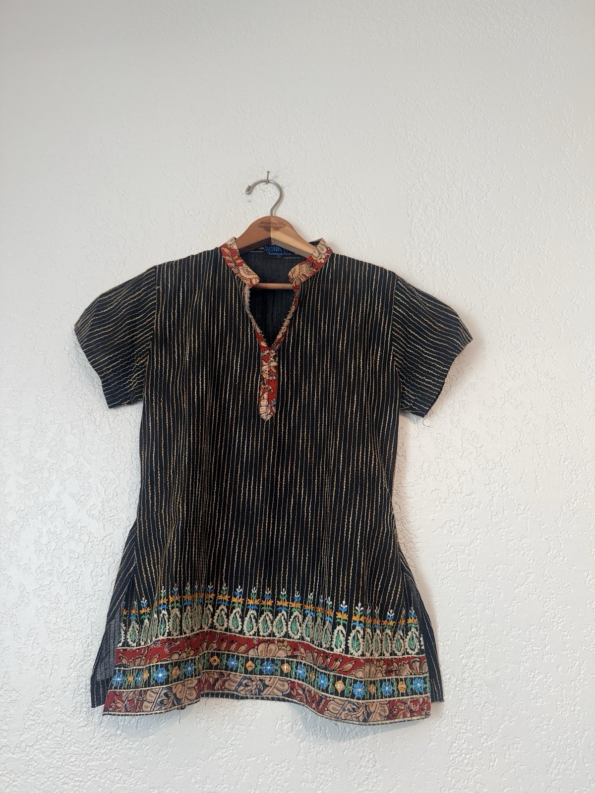 Fashion Hut Tunic Top L Black Embroidered Boho Stripe Mandarin Collar India NWOT
