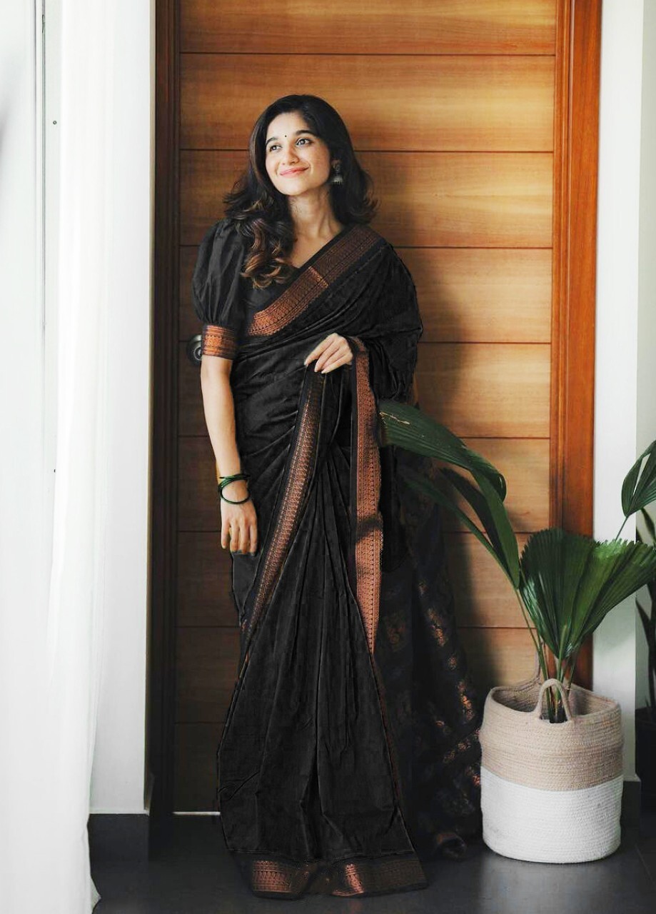 Woven Kanjivaram Jacquard, Pure Silk Saree (Black)