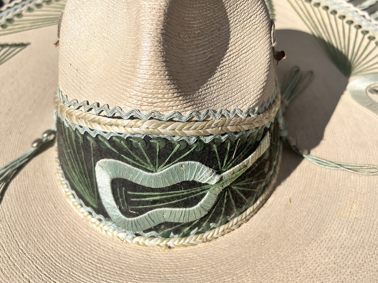 VINTAGE Gilberto Salazar Mariachi Hat Sombrero Embroidered Guitars Large Novelty
