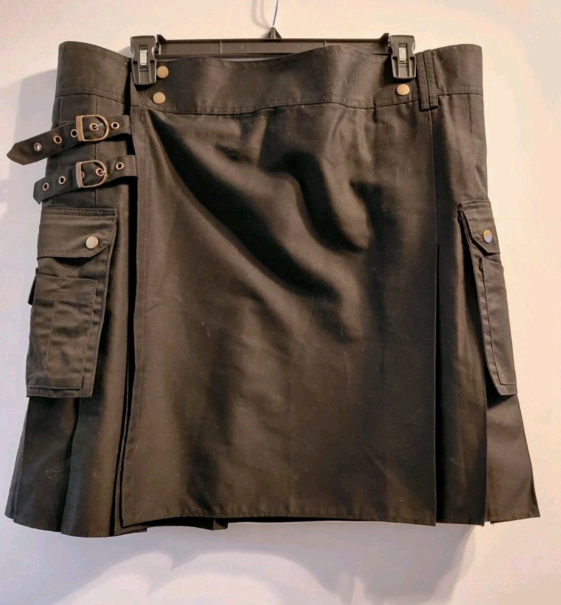 Everyday Wear Kilt Black w/Utility pockets and Pleats Size 44
