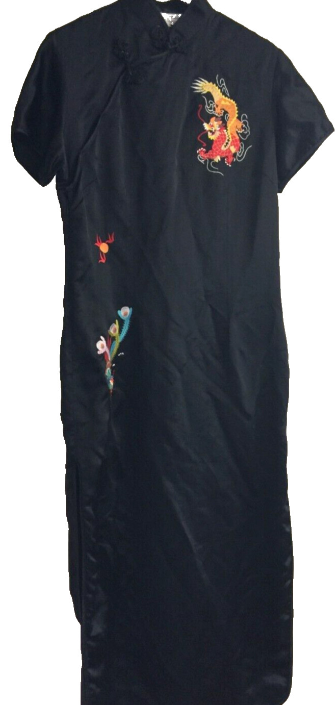 VINTAGE YI FANG BLACK SATIN EMBROIDERED DRAGON CHEONGSAM DRESS WOMENS 44 38″x56″