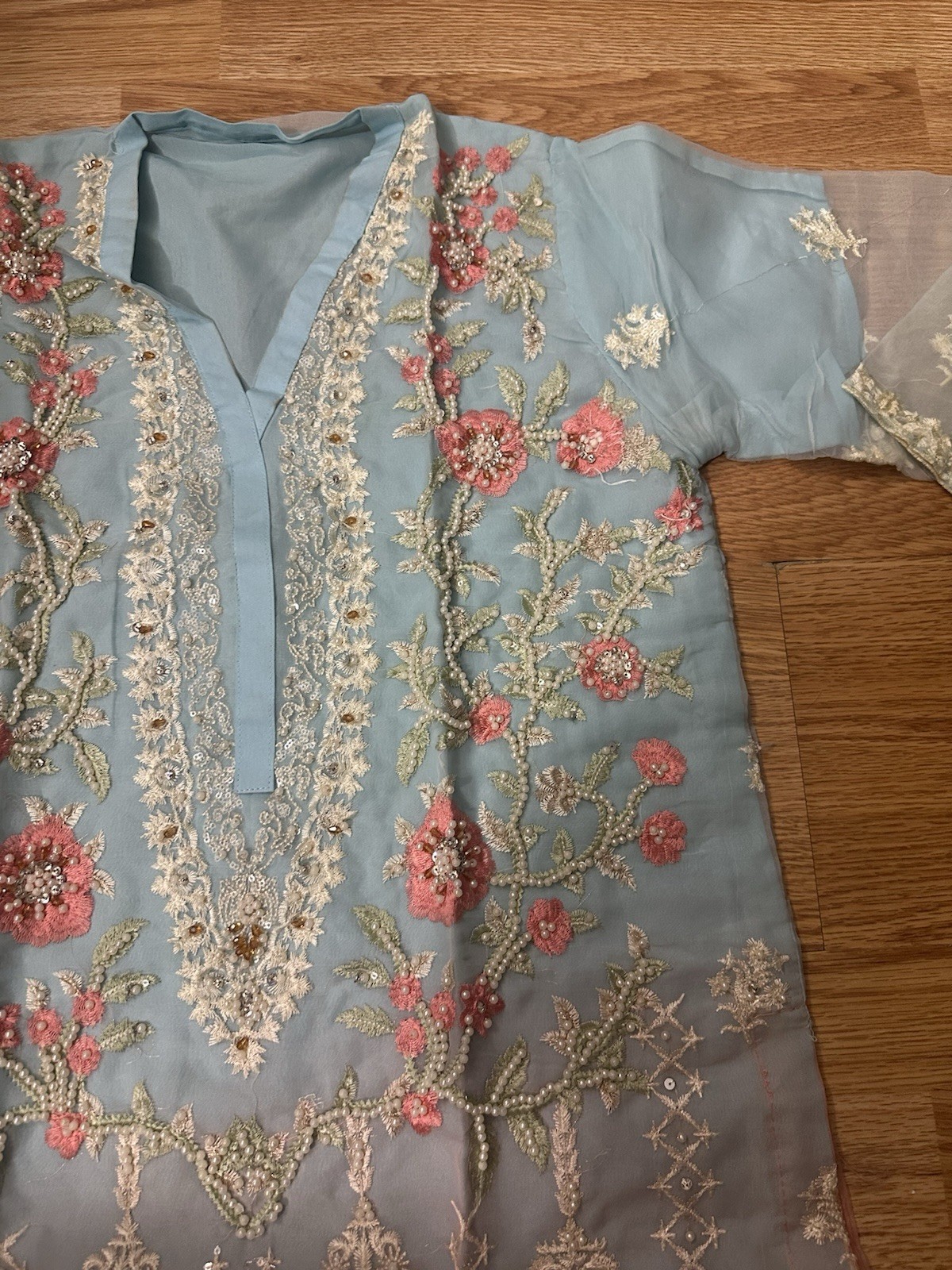 Sadabahar Pakistani Salwar Kameez Size 40 Length 42
