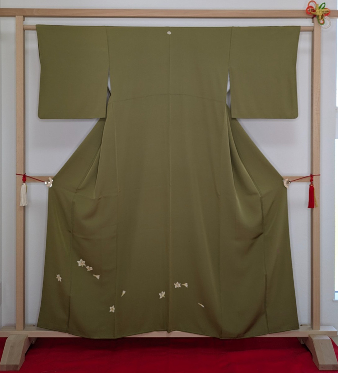 Vintage Japanese Kimono Silk Tomesode Green Hand Painted White Flower 1 Crest