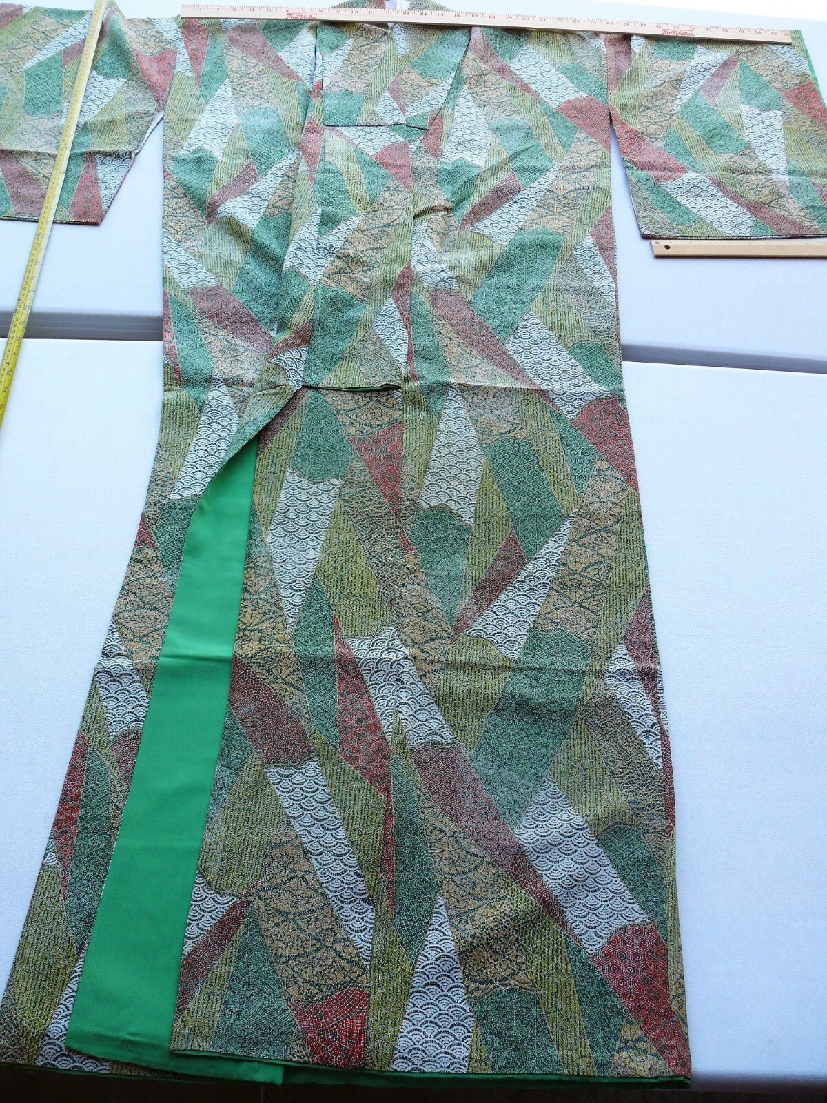 100% SILK WEDDING KOMON:Unique Abstract/Tsunami WAVE GREEN EATHY RED@F23a