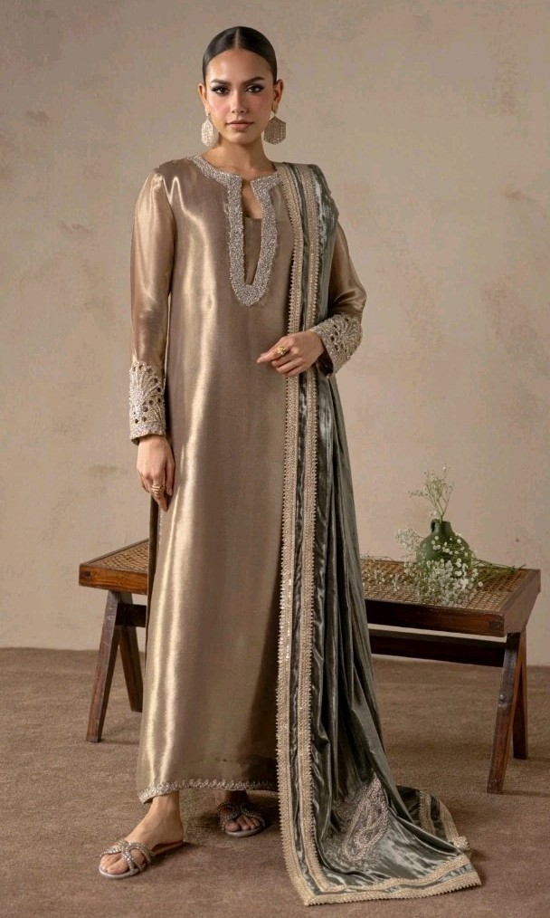 Pakistani Shalwar Kameez