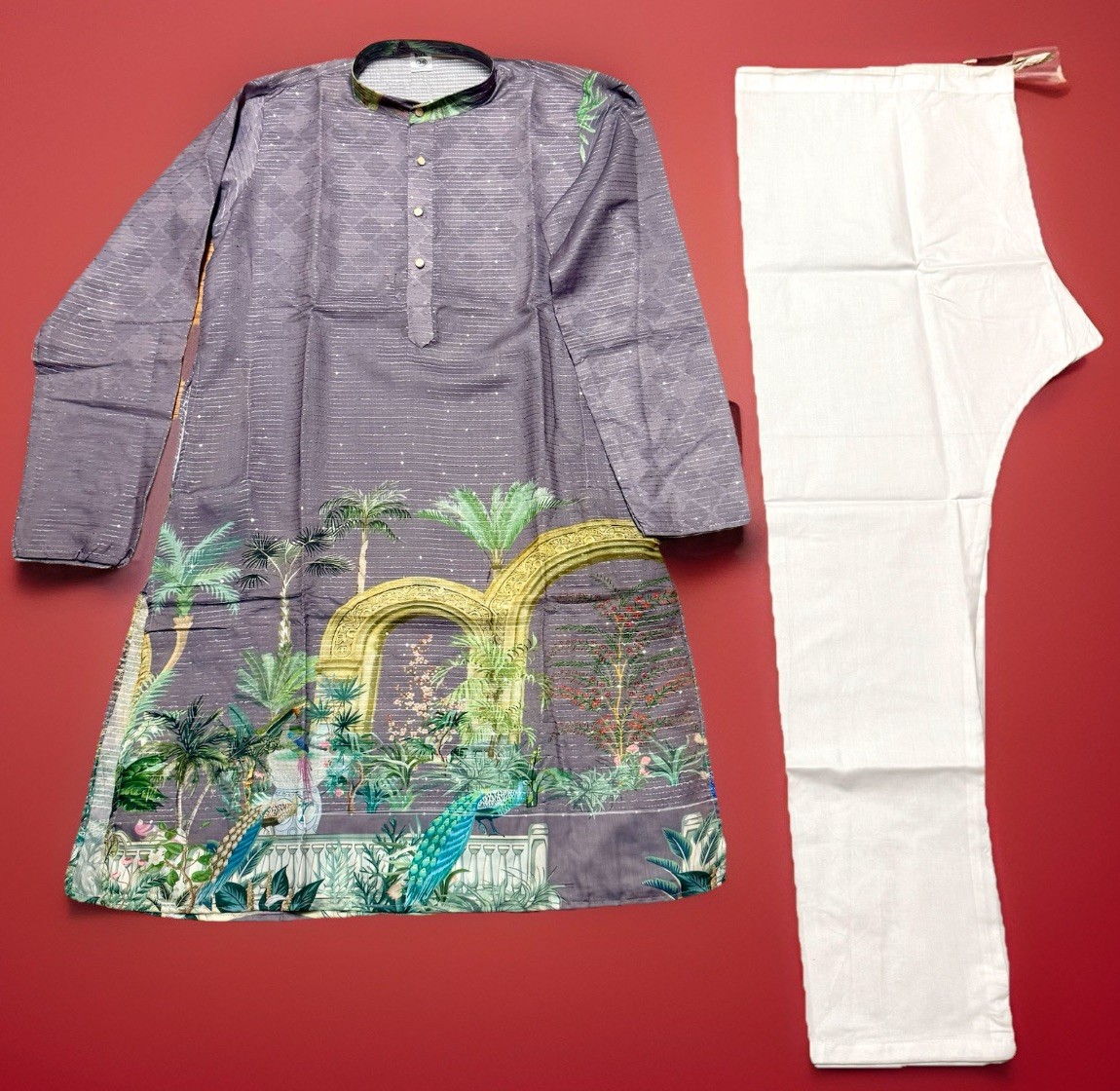 NWT Men’s Kurta PAJAMA SET SZ 36 S purple/sequins peacock PRINT India-USA sell