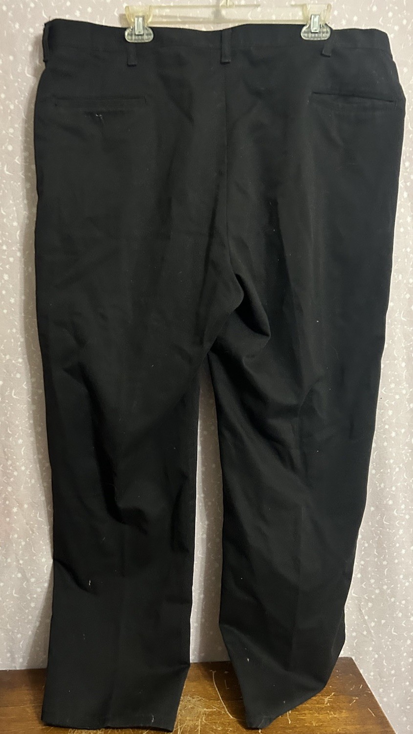 Black Pleated Men’s Pants 44 X 32