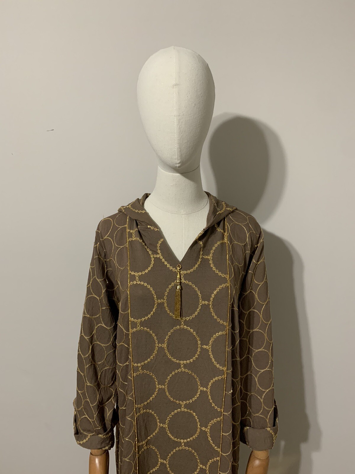 Tan and Gold Circular Embroidered Moroccan Dress / Arab Traditional Abaya